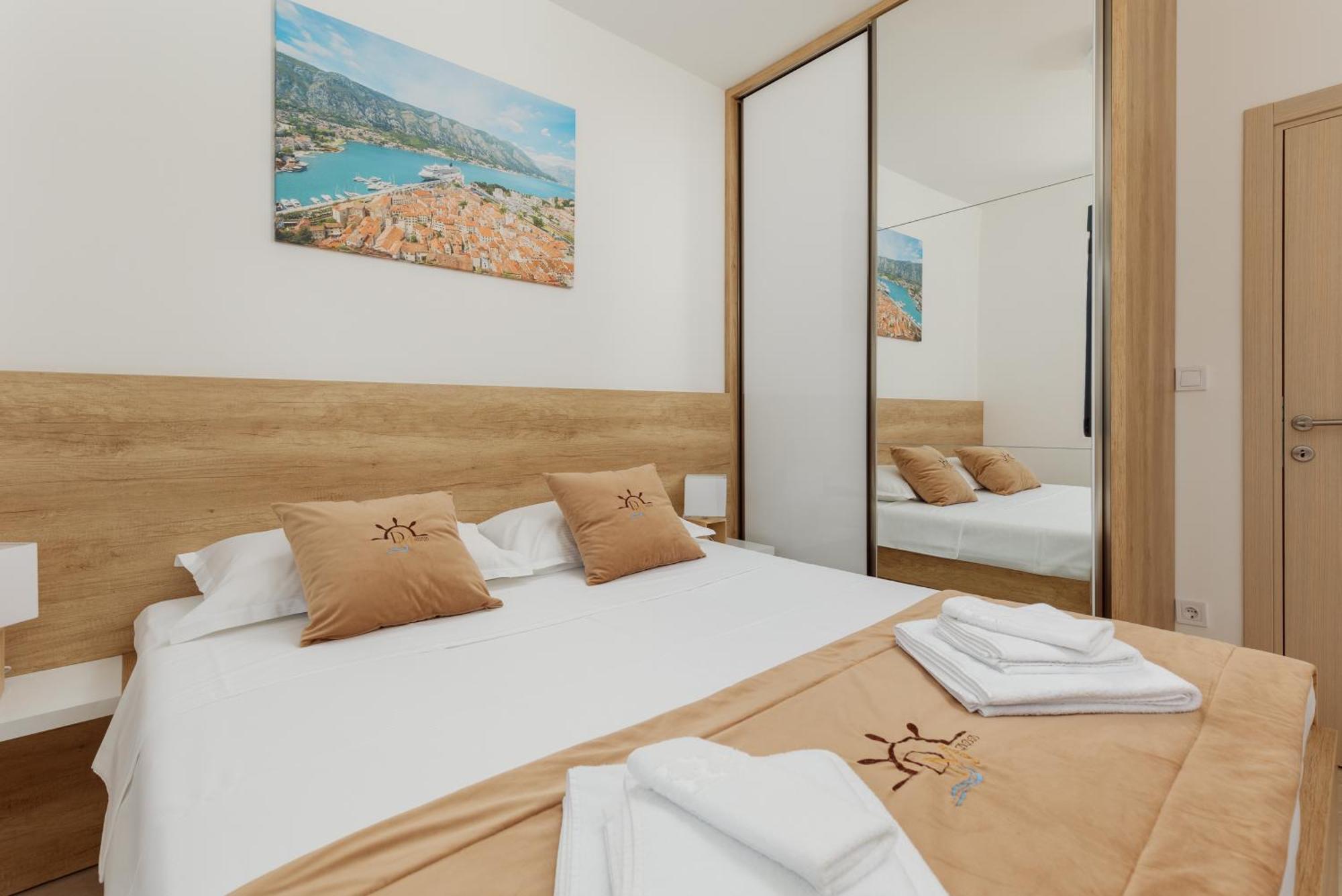 Dm Apartments Котор Екстериор снимка